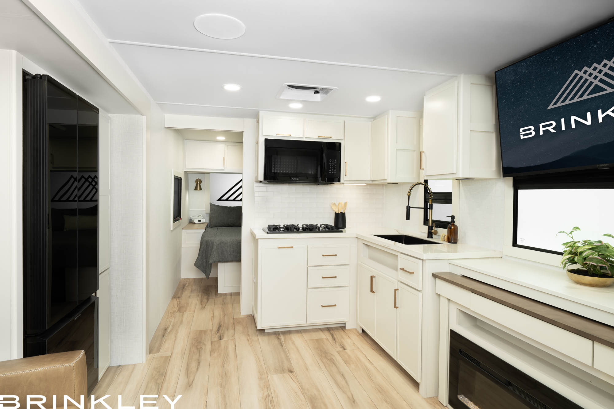 2027 Brinkley Model I 265 photo 2