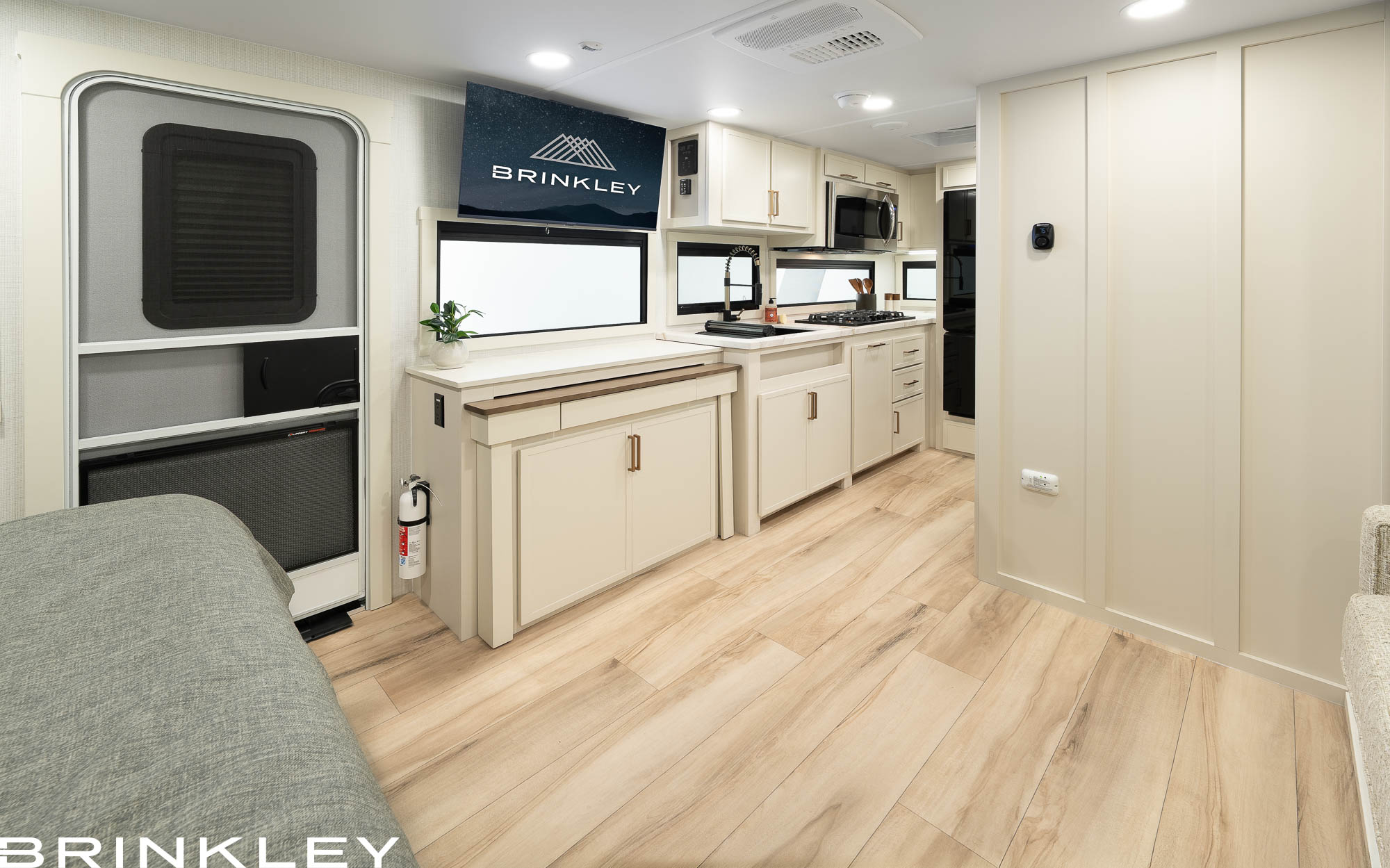 2027 Brinkley Model I 20x photo 2