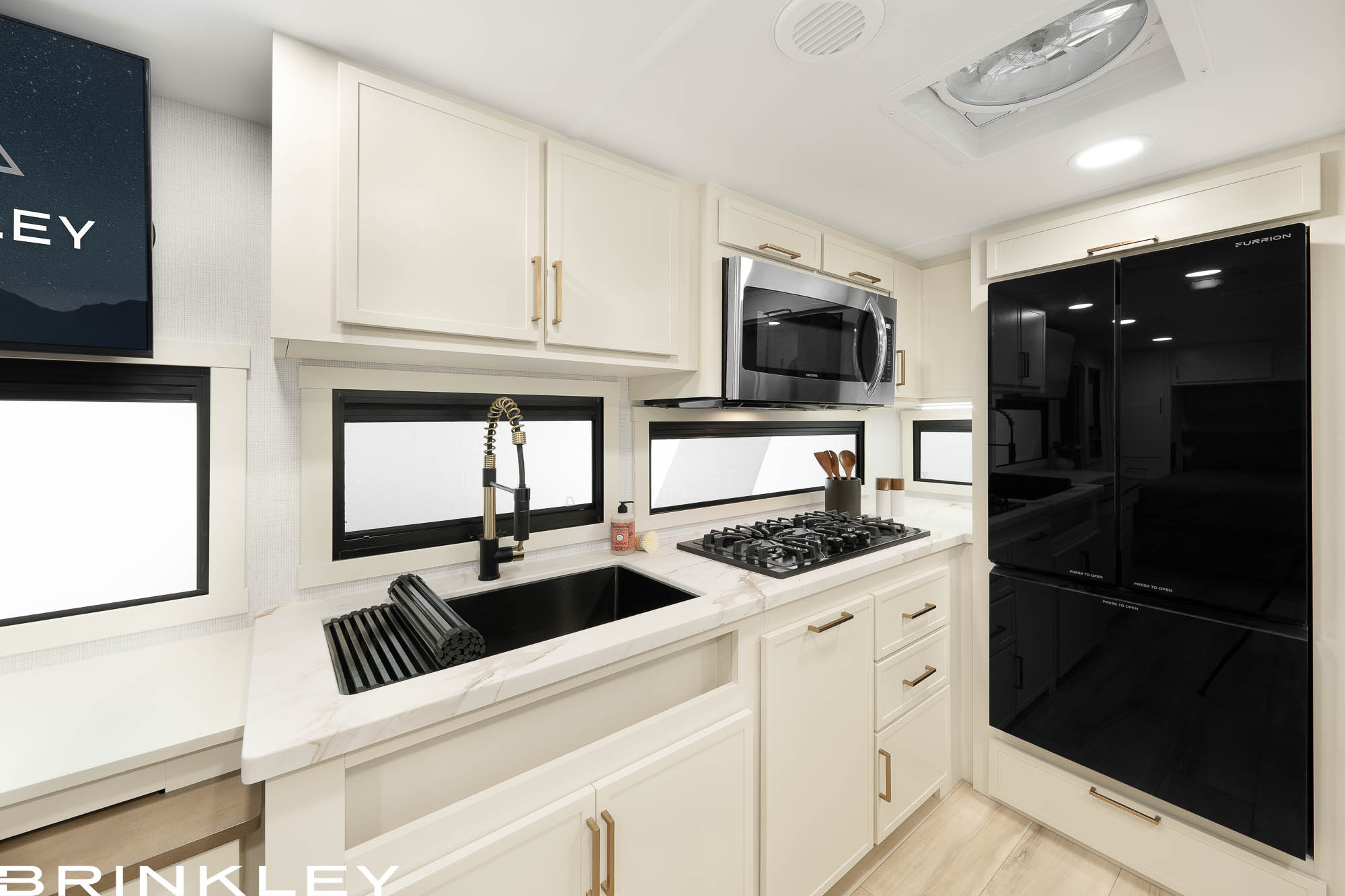 2027 Brinkley Model I 20x photo 3